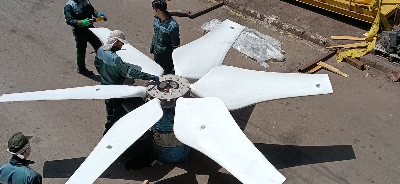 پره فن فایبرگلاس